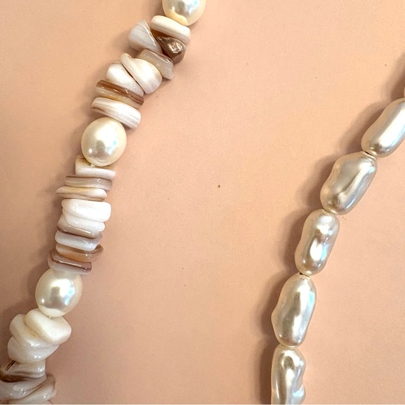 Anthropologie Pearl Shell Necklace. Brand new! - Picture 5 of 16